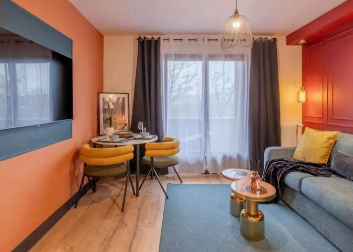 Moderne Chaleureux Et Calme Apartment *